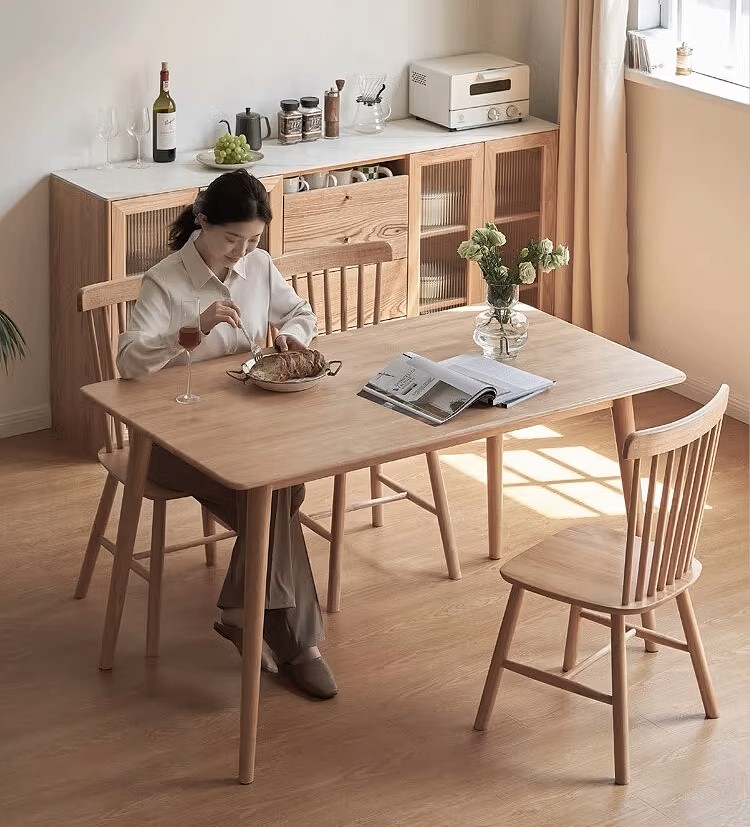 Table + chairs(1-2L#)