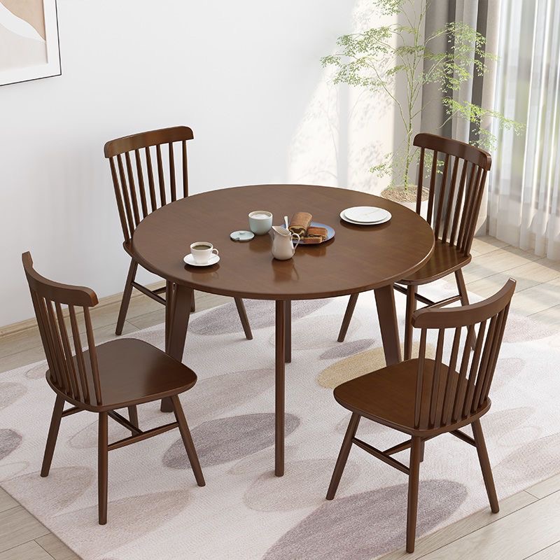 Round table + chairs(R4-2D#)